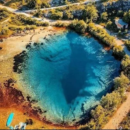 Ruza Макарска