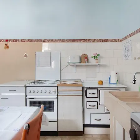 Ruza Apartamento Makarska